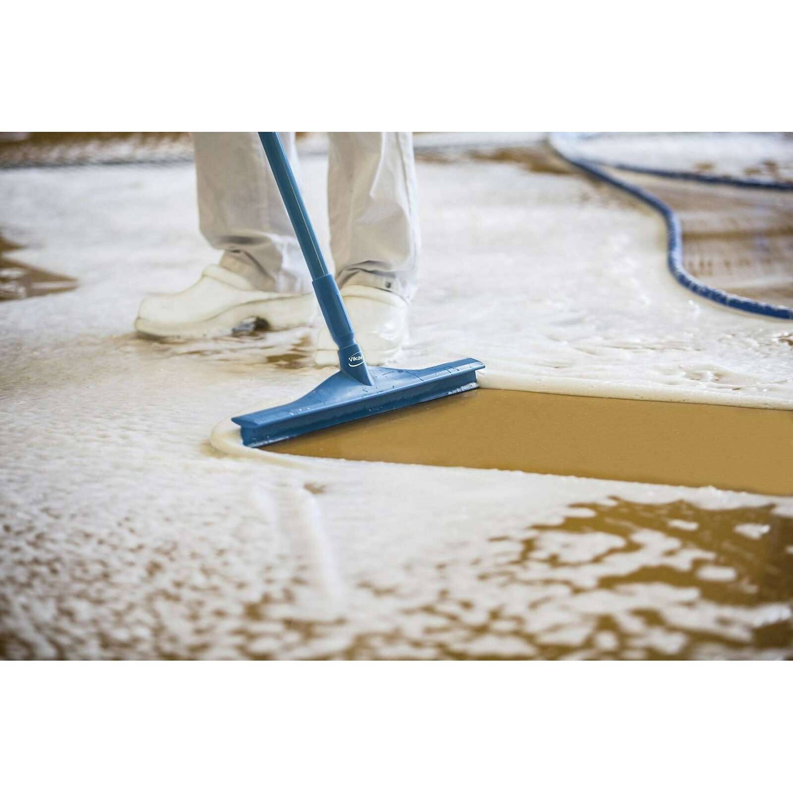 Vikan 29623 Ultra Hygienic Handle 32mm 1500mm Blue - View 4 | Auto Rae-Chem