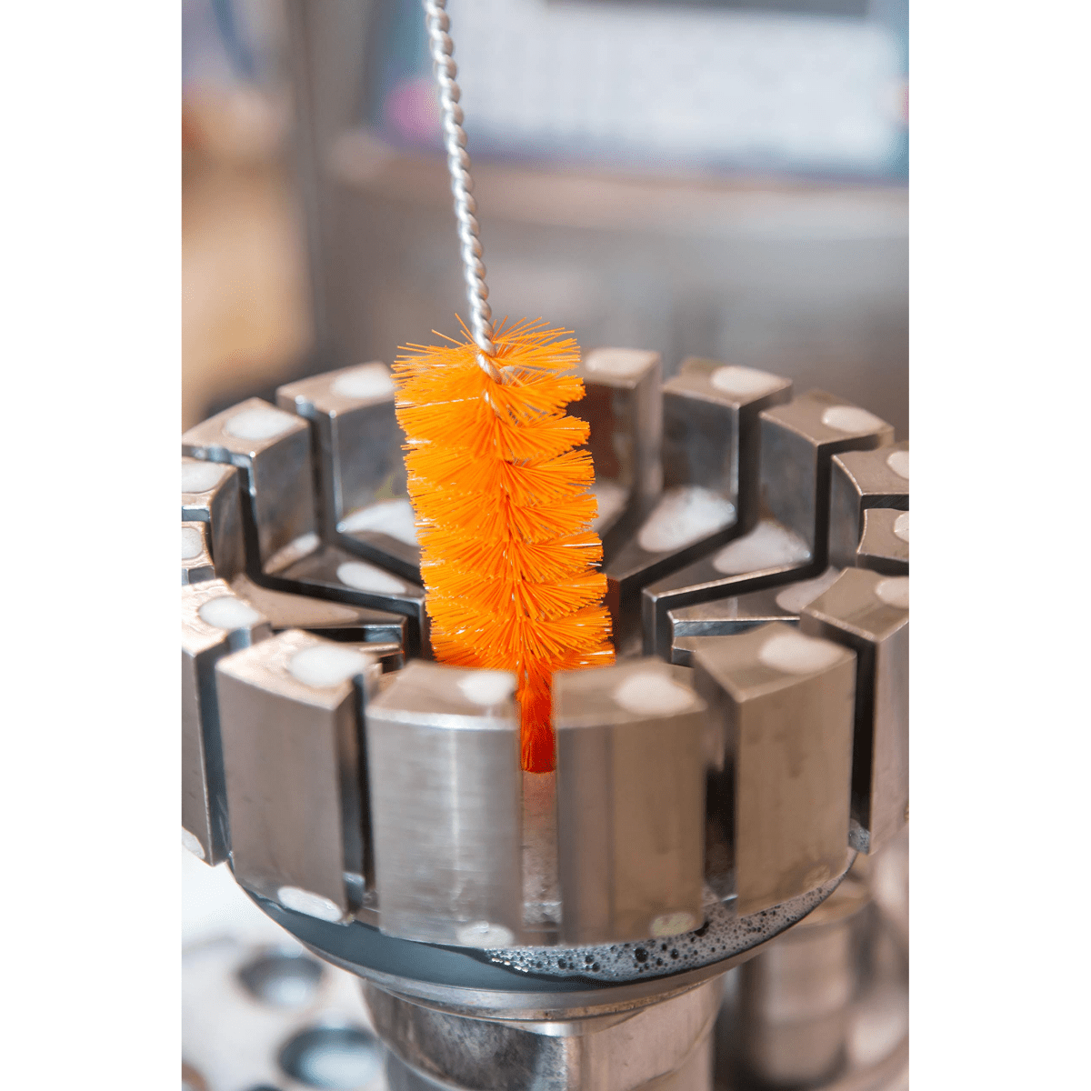Vikan 53786 Tube Brush, Ø40 mm, 510 mm, Hard, Yellow - Auto Rae-Chem