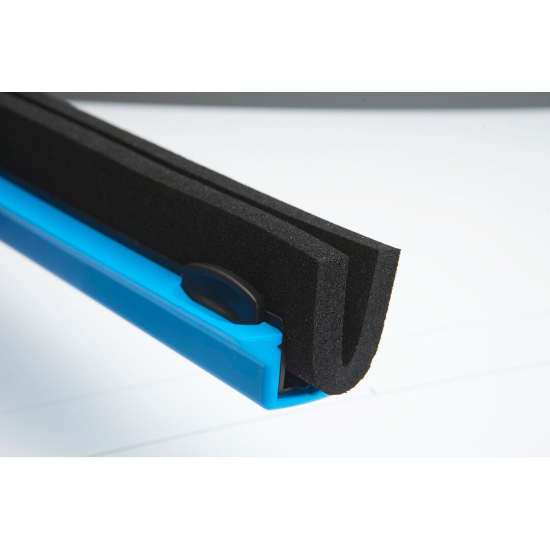 Vikan 7754 Floor Squeegee with Replacement Cassette – 600mm - Auto Rae-Chem