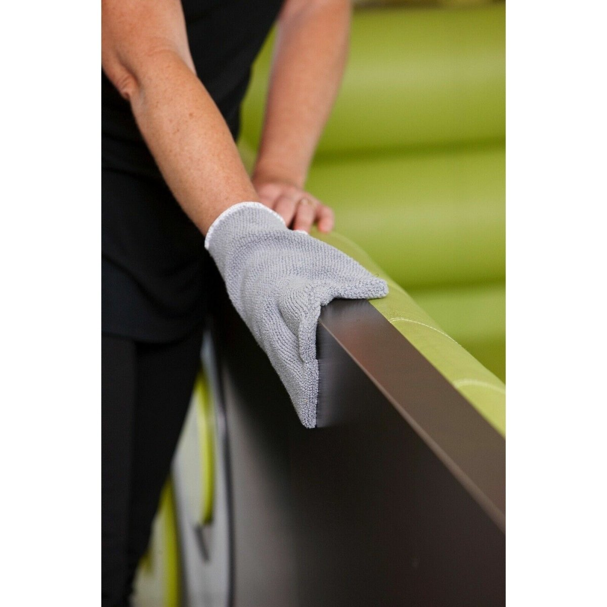 Vikan 691218 Microfibre Ergoclean Mitt Glove, Dusting, Polishing, Cleaning - Auto Rae-Chem