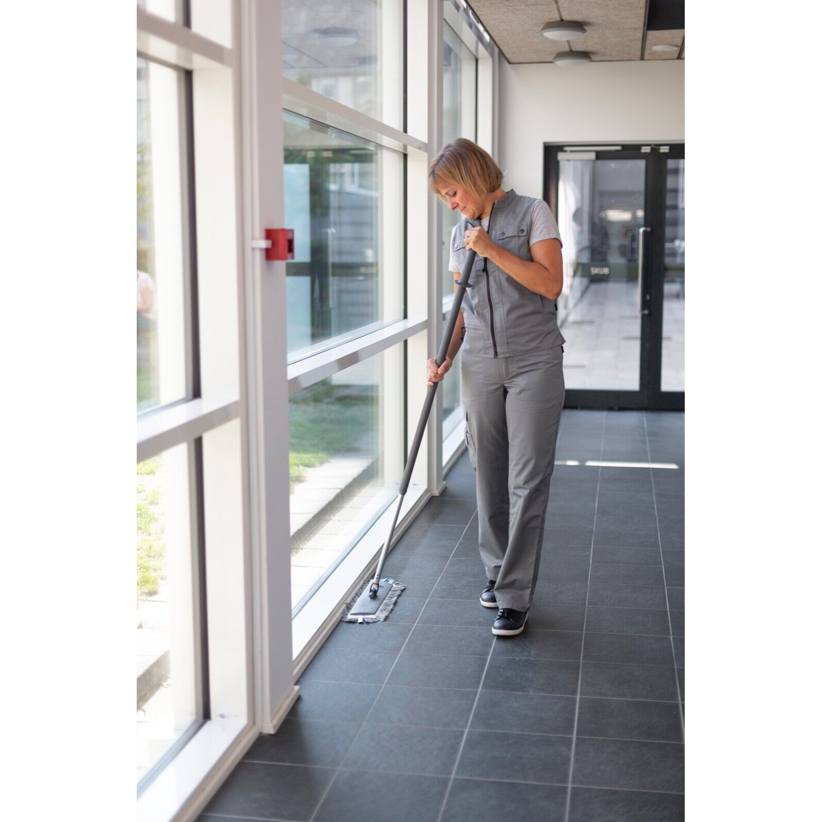 Vikan 549640 Damp Mop Hook and Loop 40cm VEC System Box of 5 - View 5 | Auto Rae-Chem