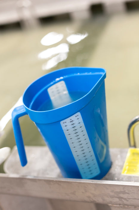 Vikan Measuring jug, 2 Litre, Choice of colour