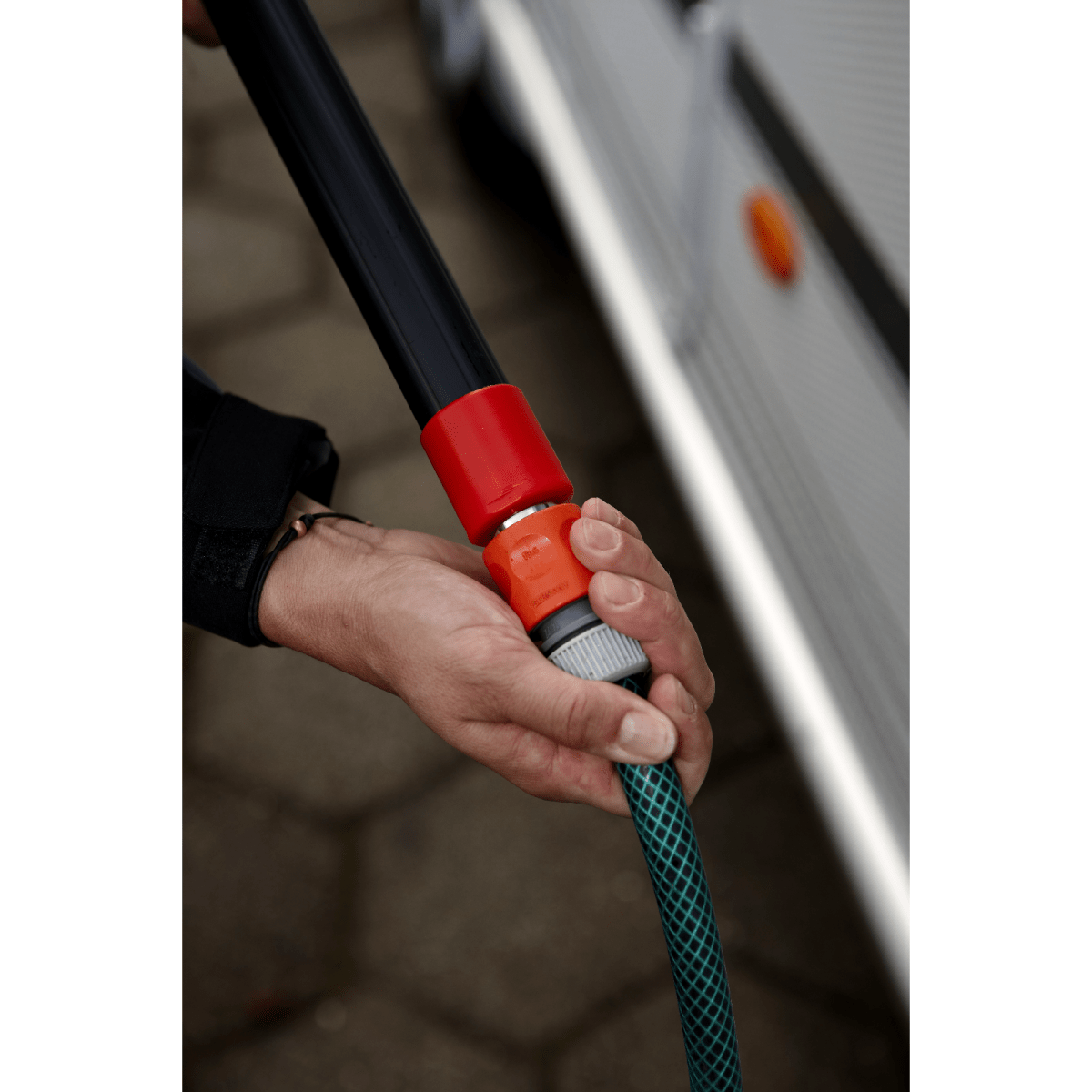 Vikan Telescopic Water Fed Handle Car Wash Pole 1060-1600mm 297152C - Auto Rae-Chem
