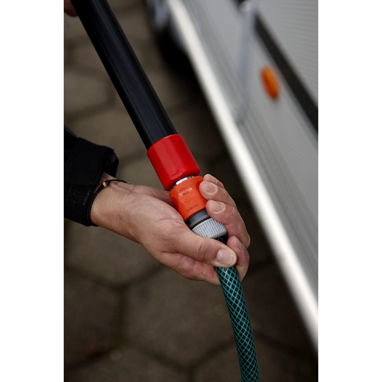 Vikan Telescopic Water Fed Handle Car Wash Pole 1060-1600mm 297152C