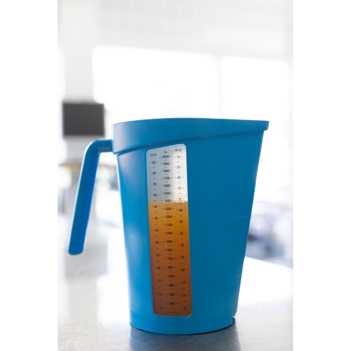 Vikan Measuring jug, 2 Litre, Choice of colour - Auto Rae-Chem