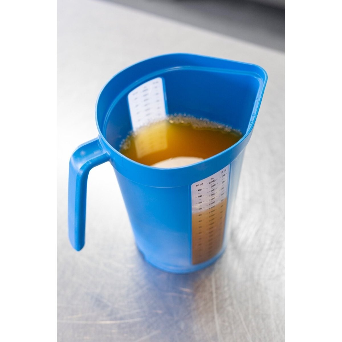 Vikan Measuring jug, 2 Litre, Choice of colour - Auto Rae-Chem