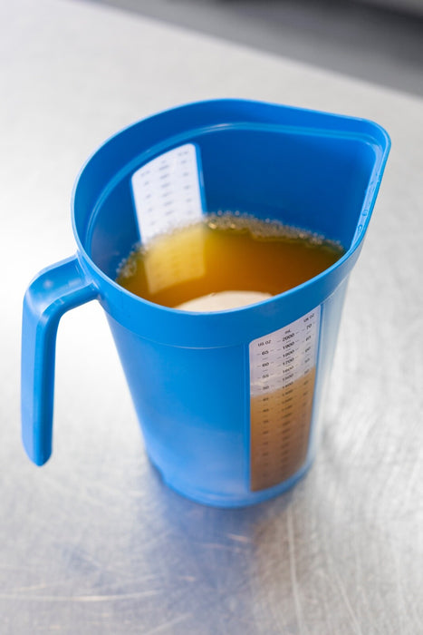 Vikan Measuring jug, 2 Litre, Choice of colour