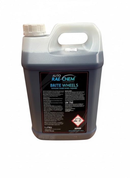 Complete exterior clean – wash, wheels, and streak-free finish in one kit