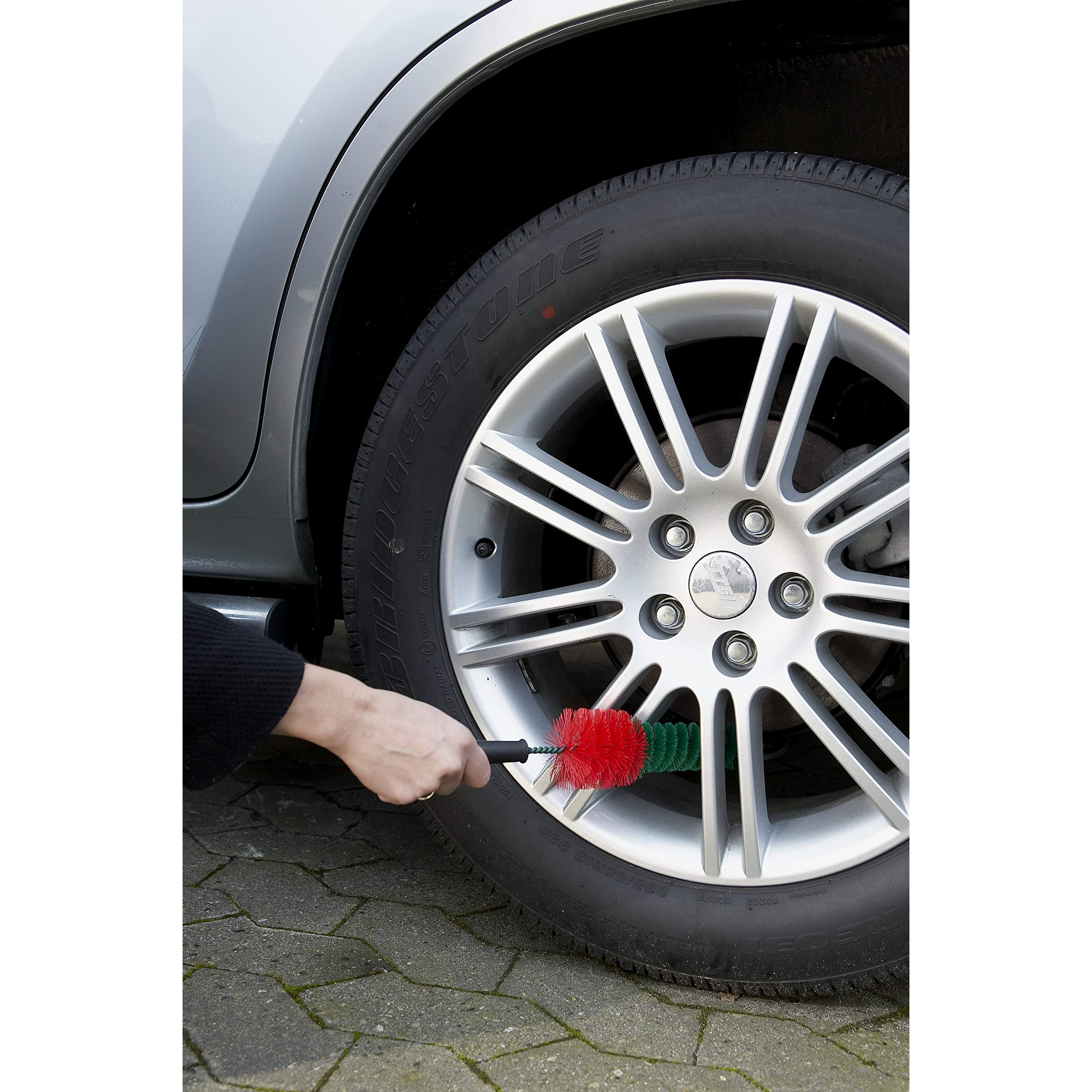 Vikan 525352 Hard Alloy Wheel Cleaner Black 335mm - View 2 | Auto Rae-Chem