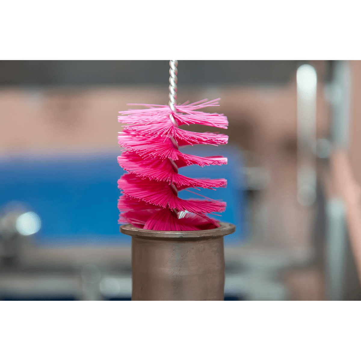 Vikan 53786 Tube Brush, Ø40 mm, 510 mm, Hard, Yellow - Auto Rae-Chem