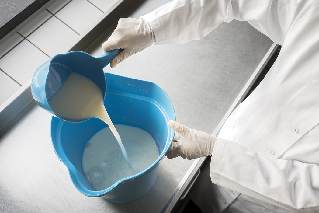 Vikan 56883 Durable Polypropylene Hygiene Bucket/Pail, Stainless Steel Handle, 6 Litres, Blue