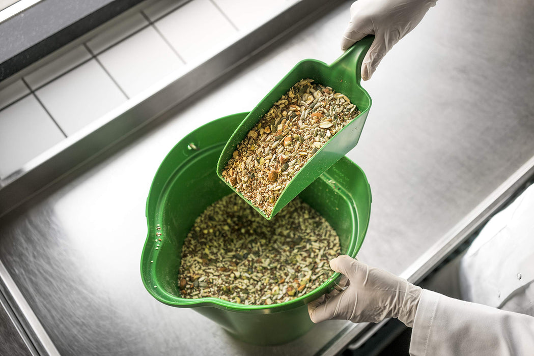 Vikan 56883 Durable Polypropylene Hygiene Bucket/Pail, Stainless Steel Handle, 6 Litres, Blue