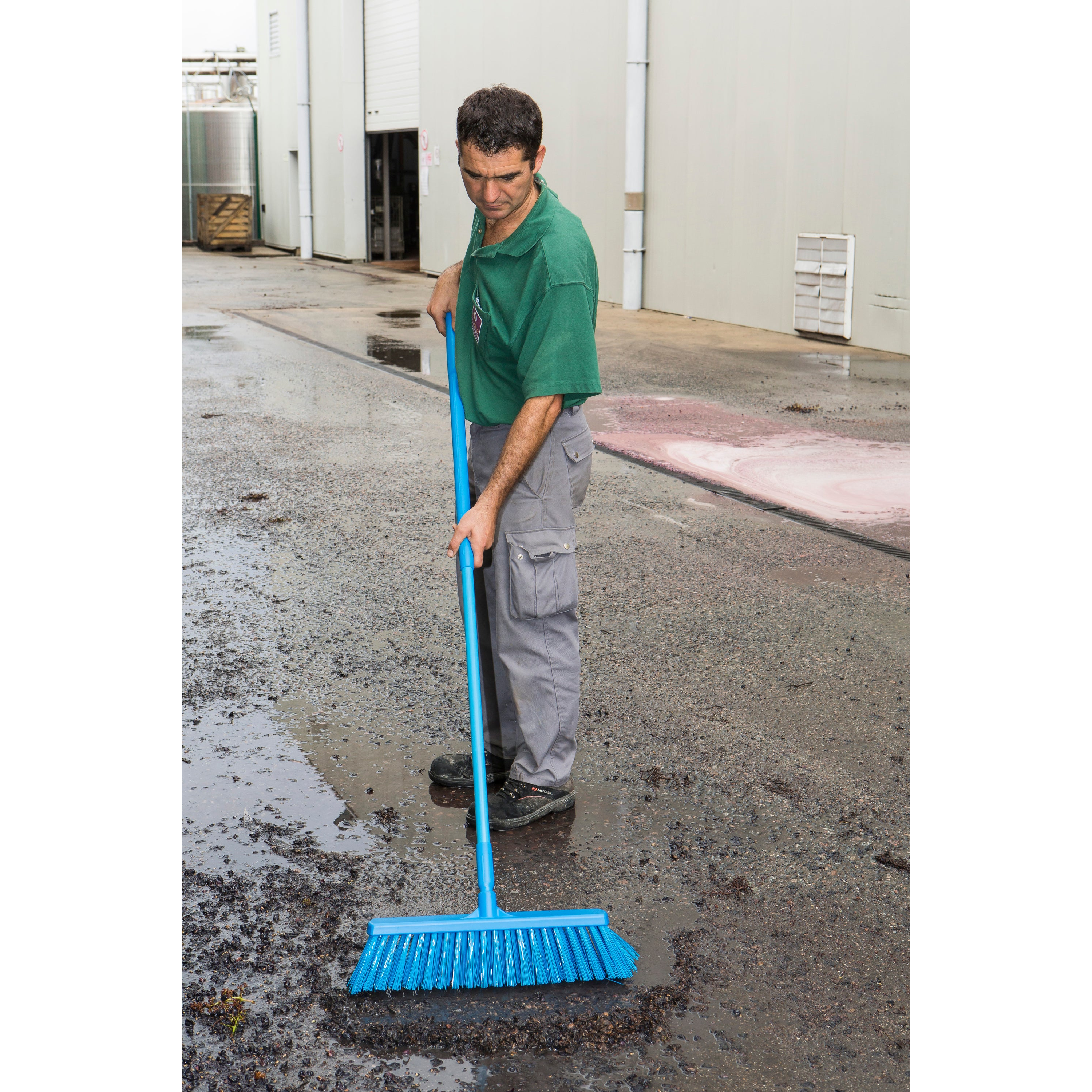 Vikan 2920n Sweeping Brush 530mm - View 5 | Auto Rae-Chem