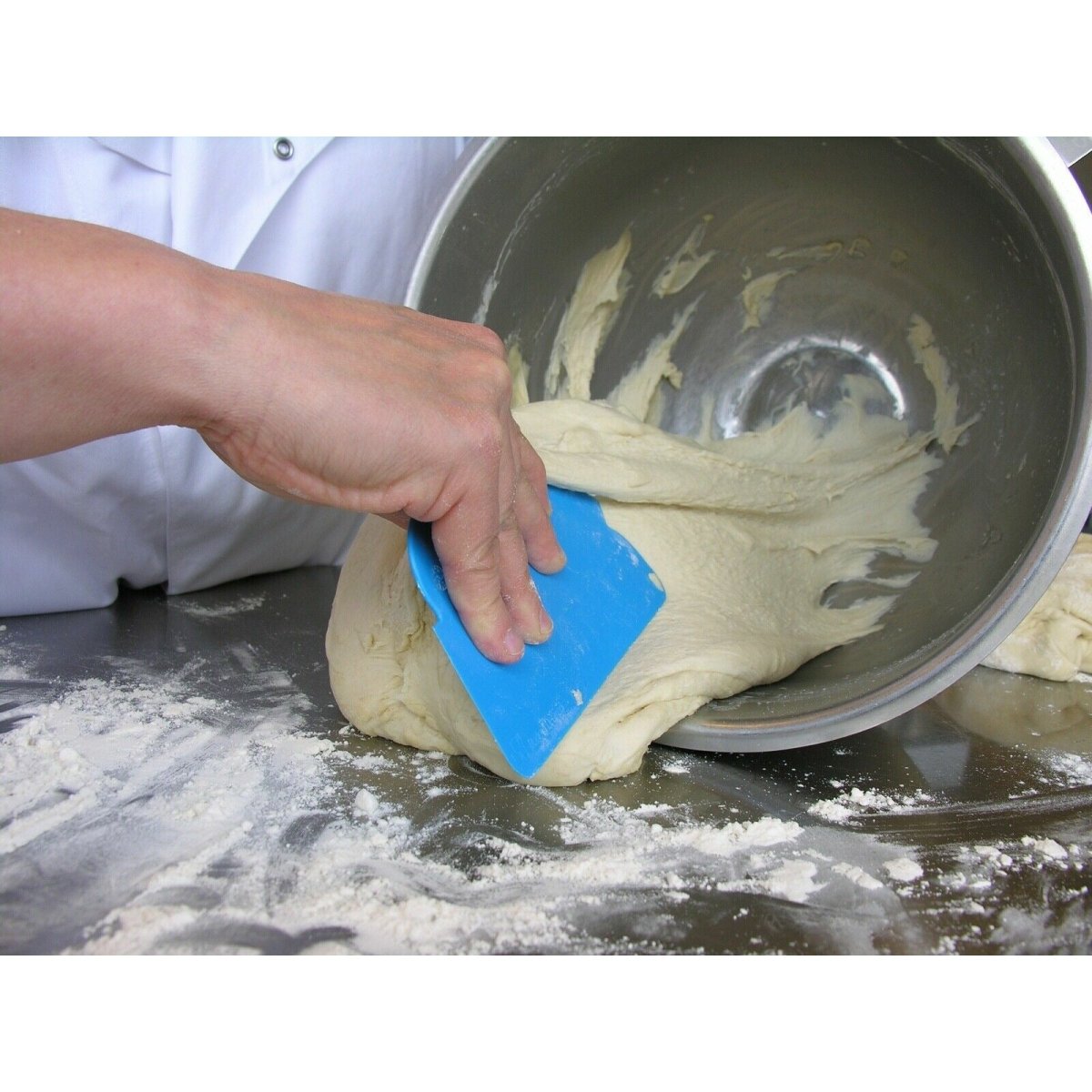 Vikan 4051n Flexible Plastic Scraper Spreading Multi Shape Car Hob Catering Food - Auto Rae-Chem