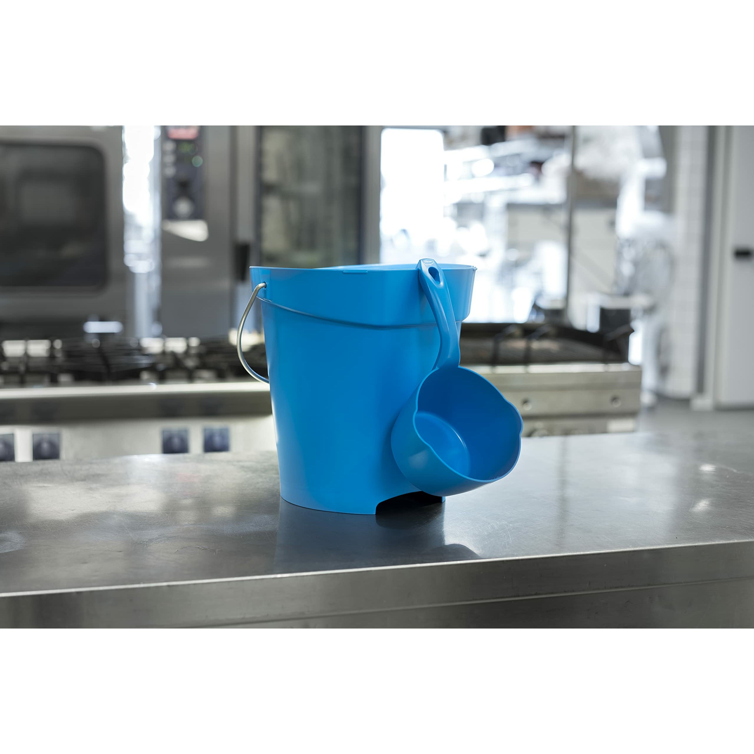Vikan 56813 Round Scoop 32oz Blue - View 4 | Auto Rae-Chem