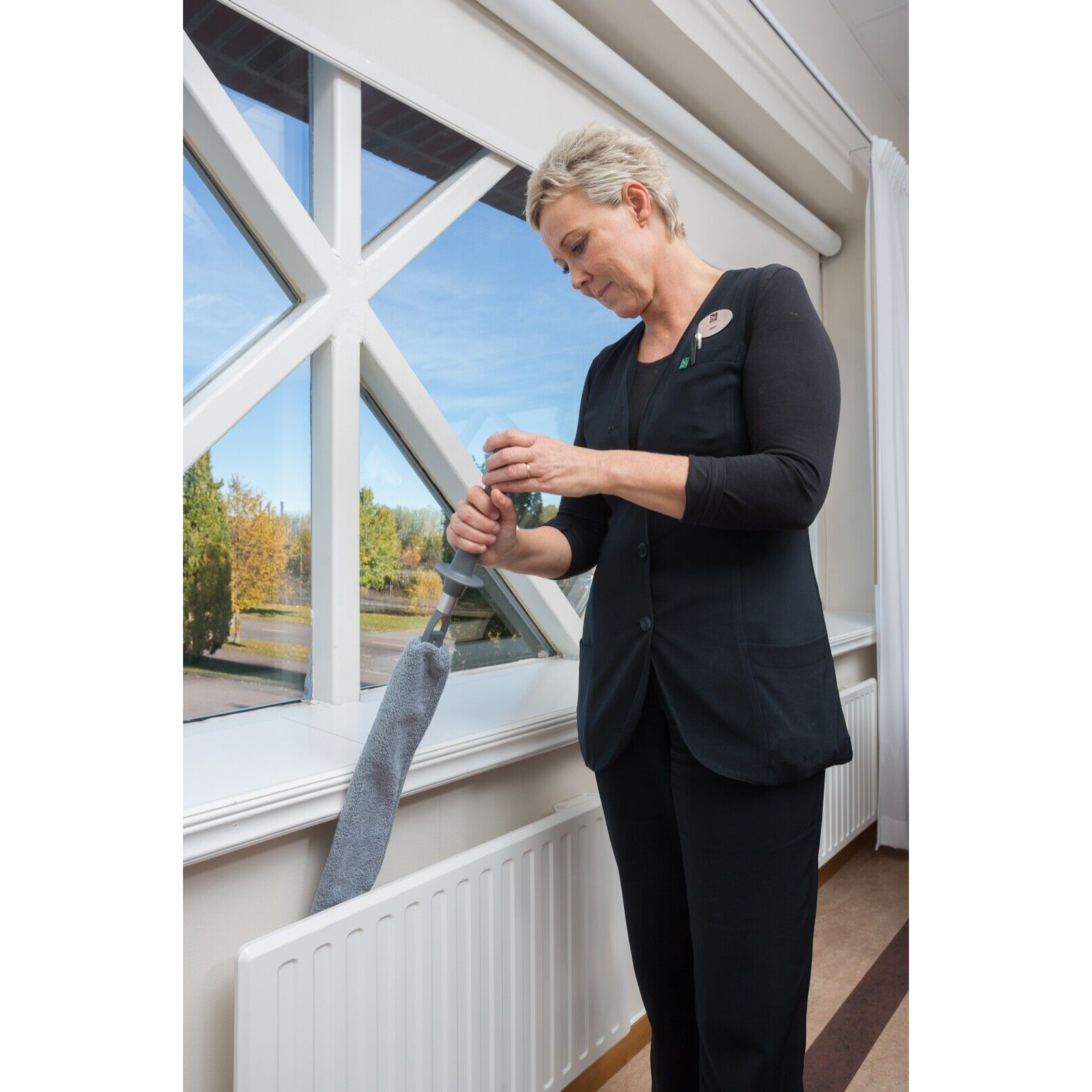 Vikan 377018 Flexible Microfibre Duster Holder 810mm - View 3 | Auto Rae-Chem