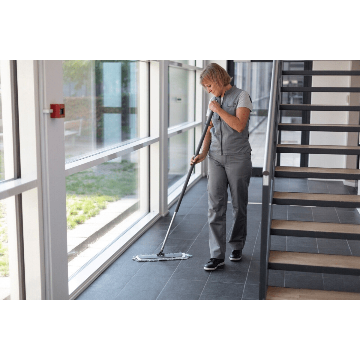 Vikan 549640 Damp 43 Mop, Hook & Loop, 40 cm VEC System Size, Grey, Box of 5 - Auto Rae-Chem