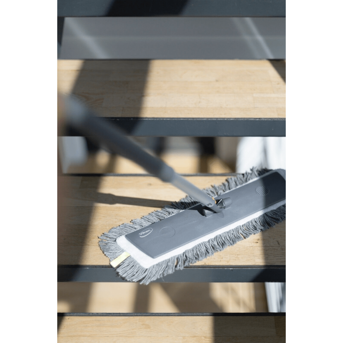 Vikan 549640 Damp 43 Mop, Hook & Loop, 40 cm VEC System Size, Grey, Box of 5 - Auto Rae-Chem
